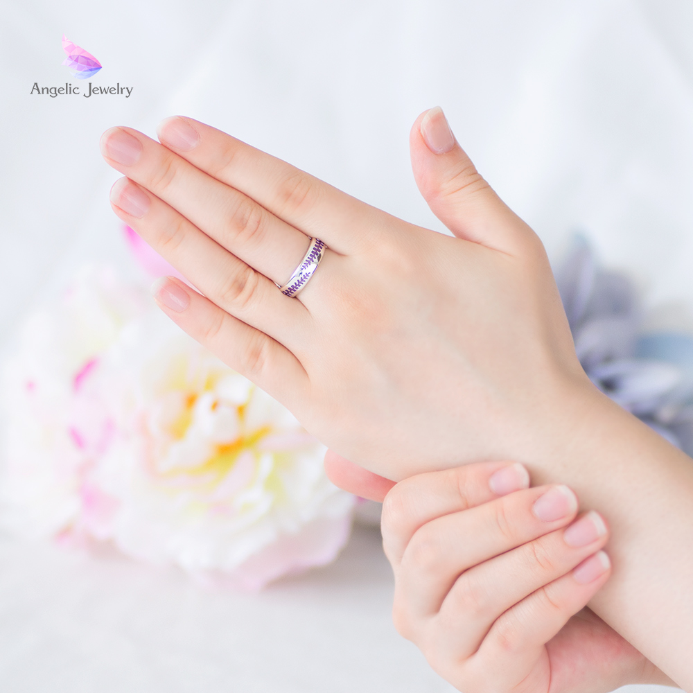 藤の花の彫りを施したナチュラルな結婚指輪｜鶴 (mikoto)