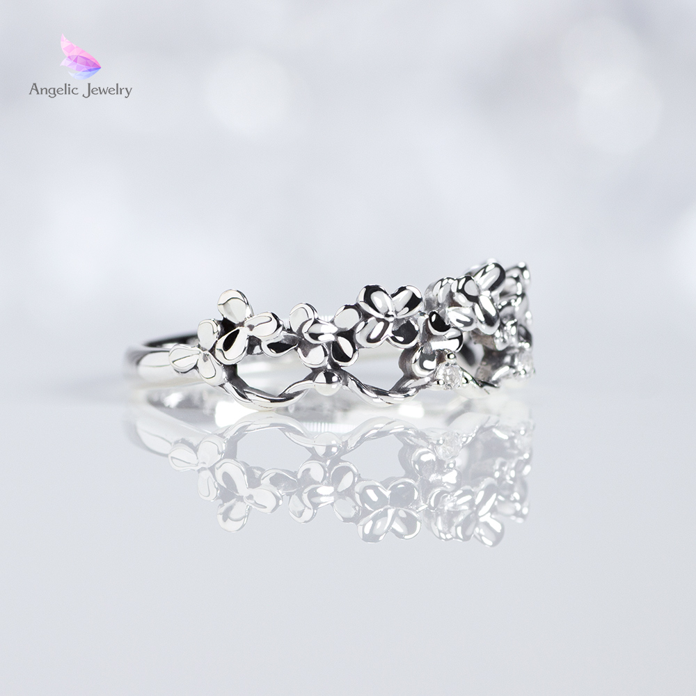 Amazon.com: Pandora Jewelry - Fairytale Tiara Ring for Women