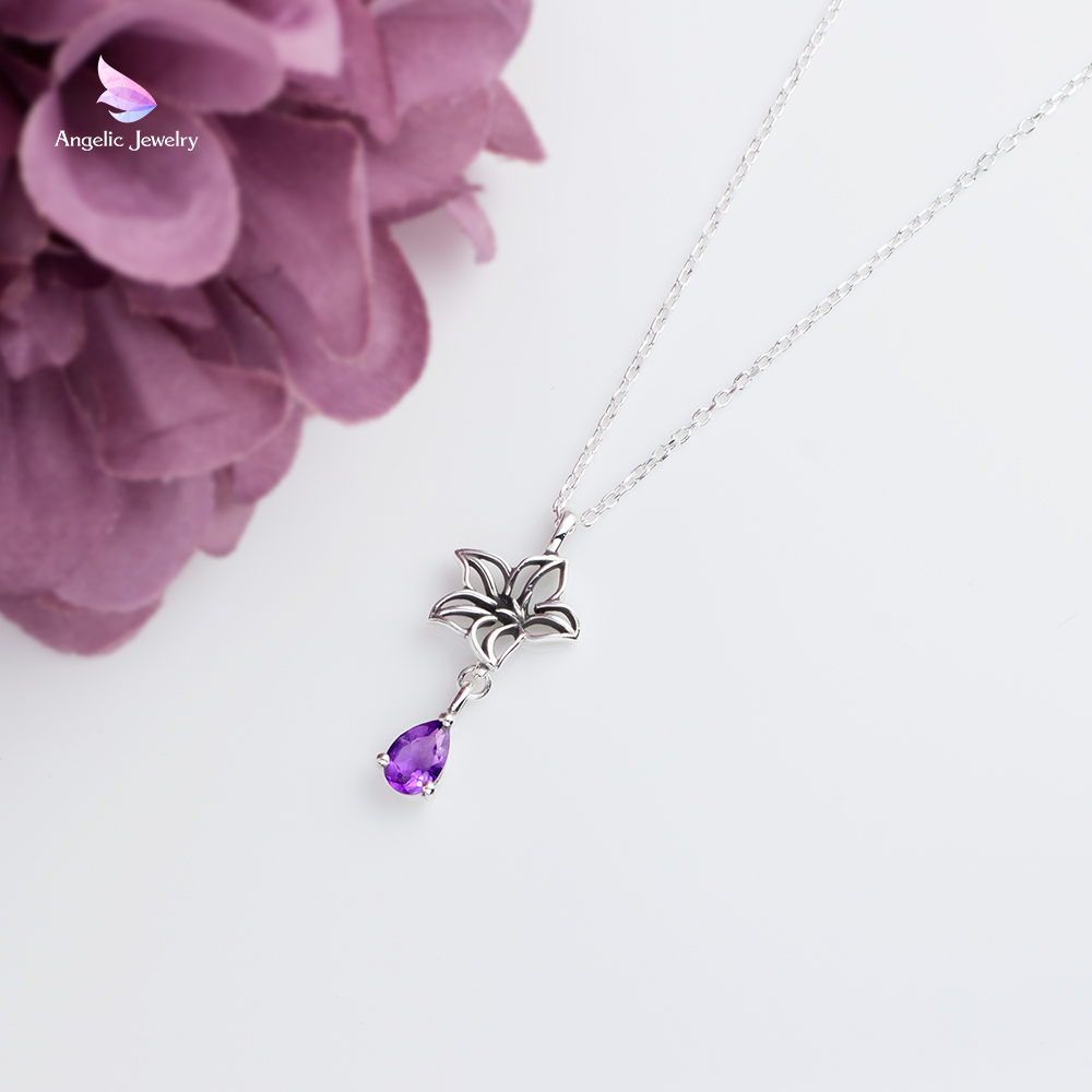 Gucci Lion Head and Diamond Amethyst Pendant Necklace