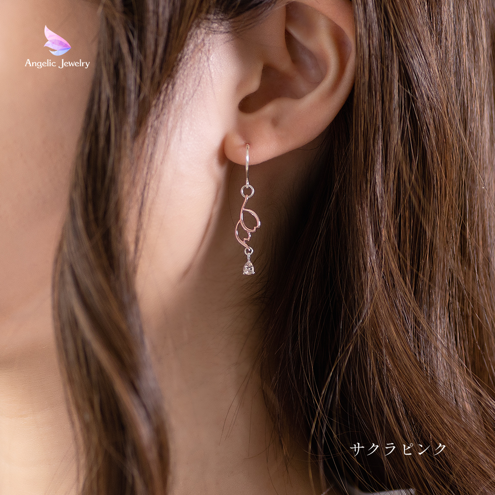 桜の花びらピアス -モルガナイト- Angelic Jewelry